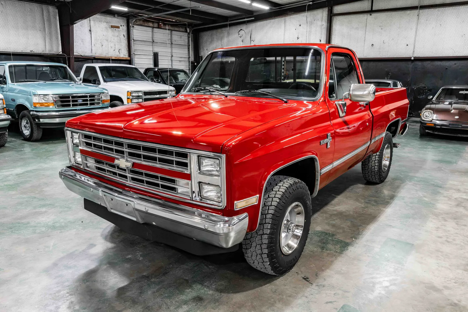 1986-Chevrolet-K10-Apple Red-111834-33.jpg
